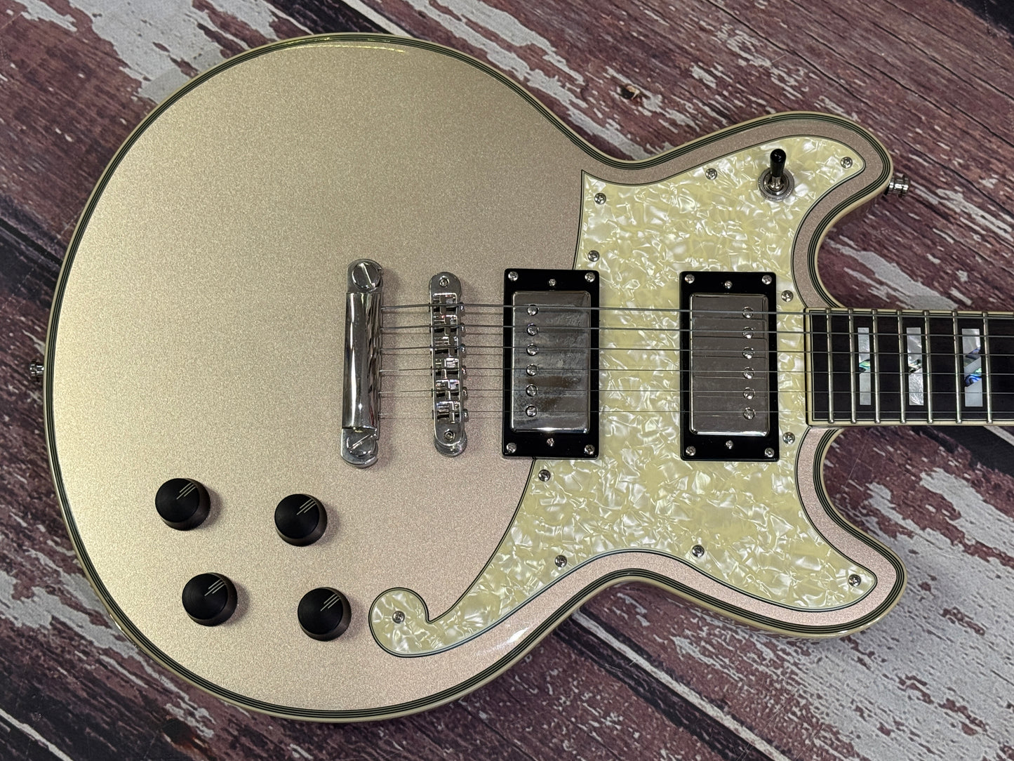 D'angelico Brighton Deluxe with case