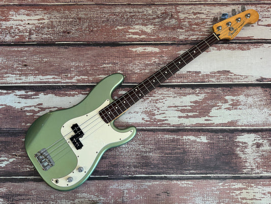 Fender Standard P Bass - Precision bass MIM 2002