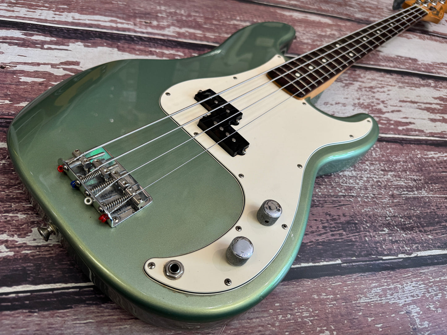 Fender Standard P Bass - Precision bass MIM 2002