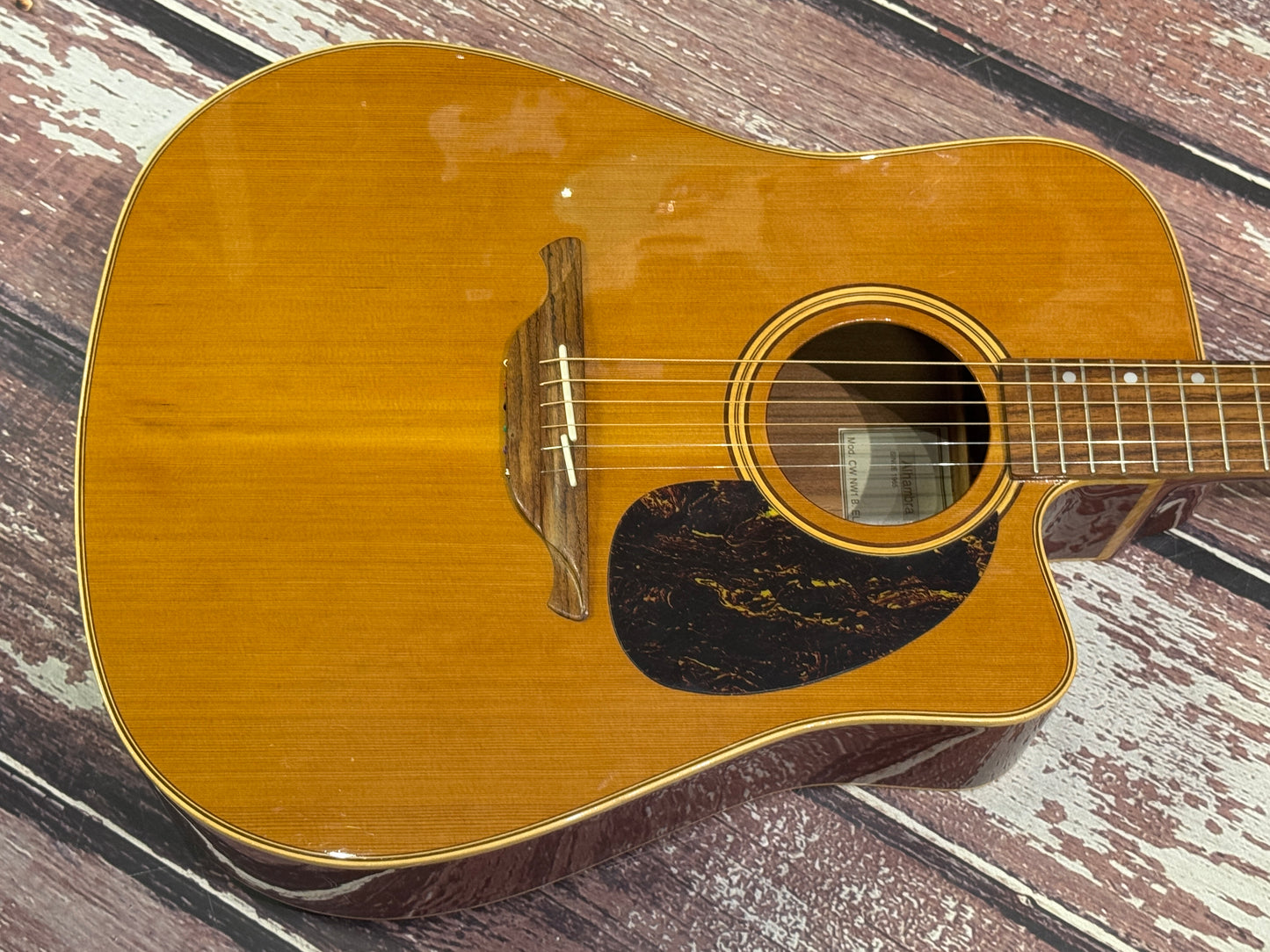 Alhambra Spanish made CW NW1 B. EL electro acoustic. 2002