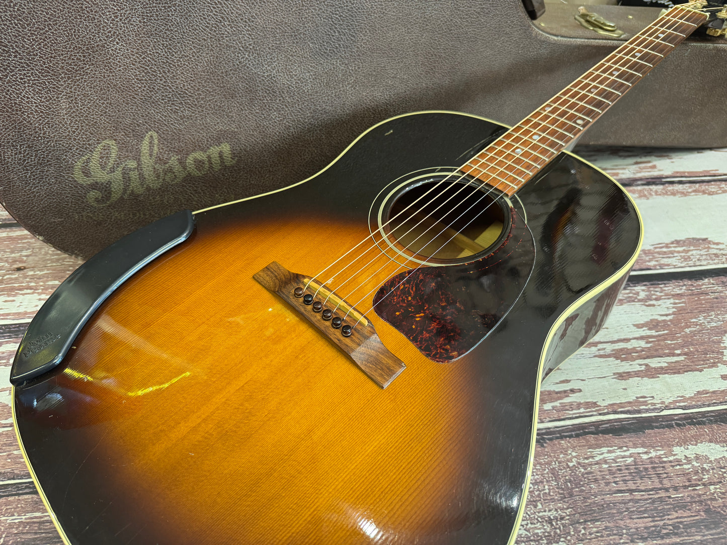 Gibson J45 USA Acoustic - 1994 100th Anniversary edition.