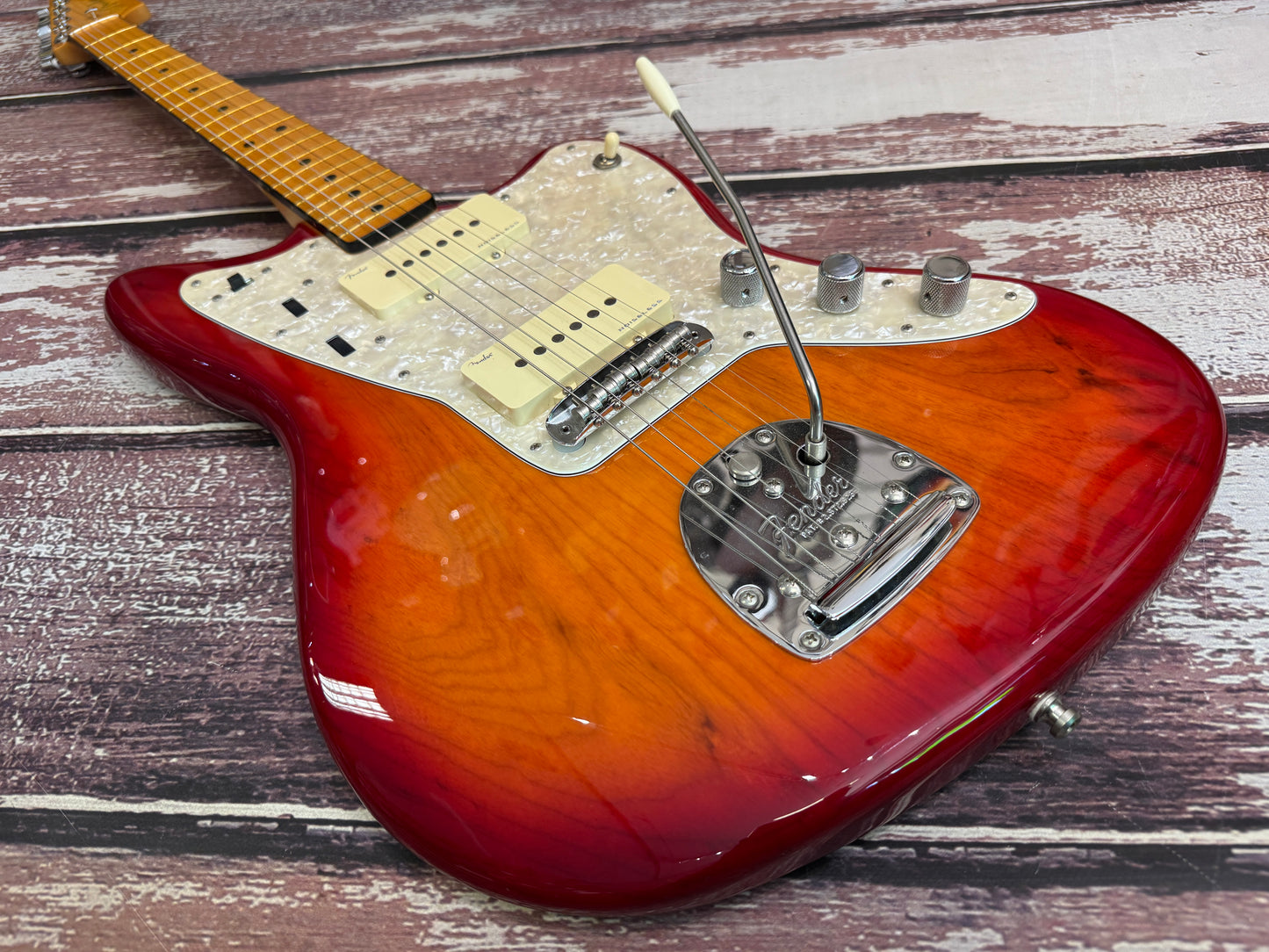 Fender American Ultra Jazzmaster Plasma redburst