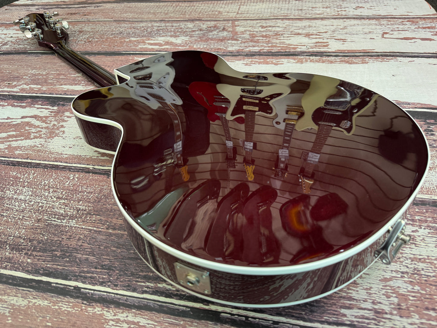 Gretsch G6118T-135 Anniversary limited edition Gold/Dark Cherry Metallic