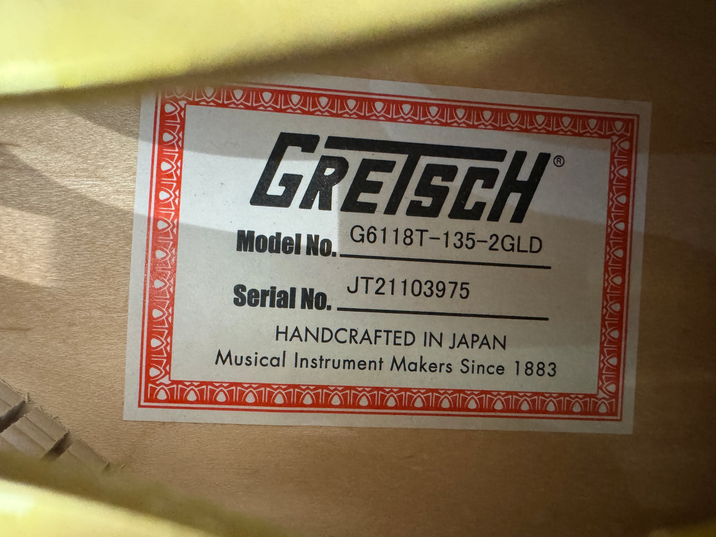 Gretsch G6118T-135 Anniversary limited edition Gold/Dark Cherry Metallic