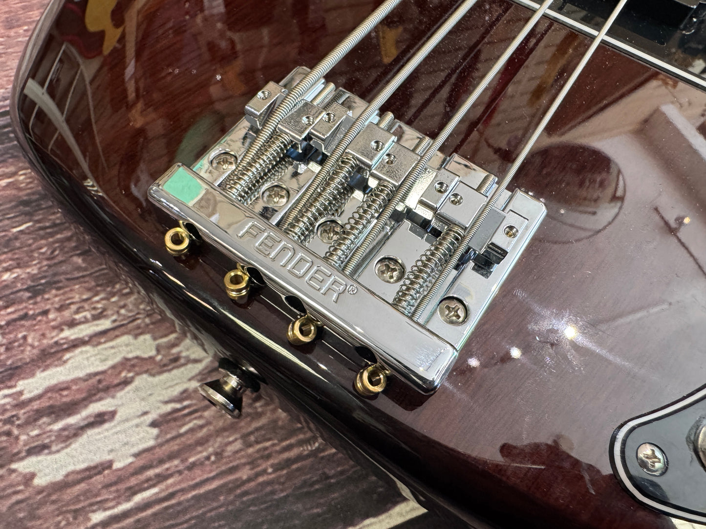 Squier Classic Vibe 70's P-Bass Walnut