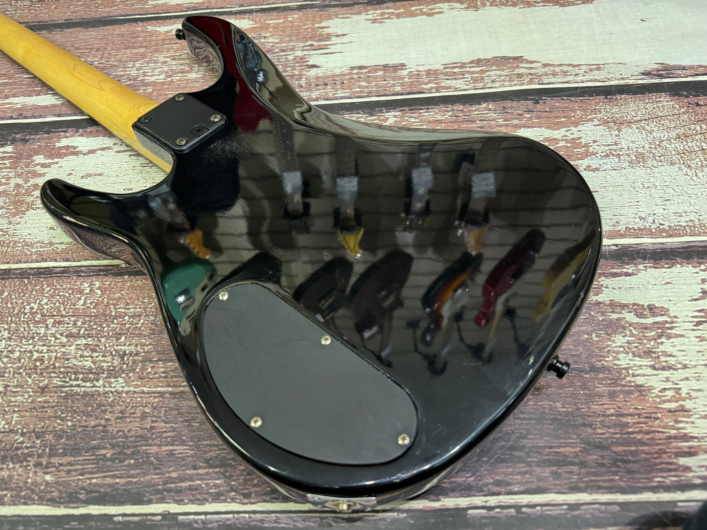 Peavey Foundation USA made bass