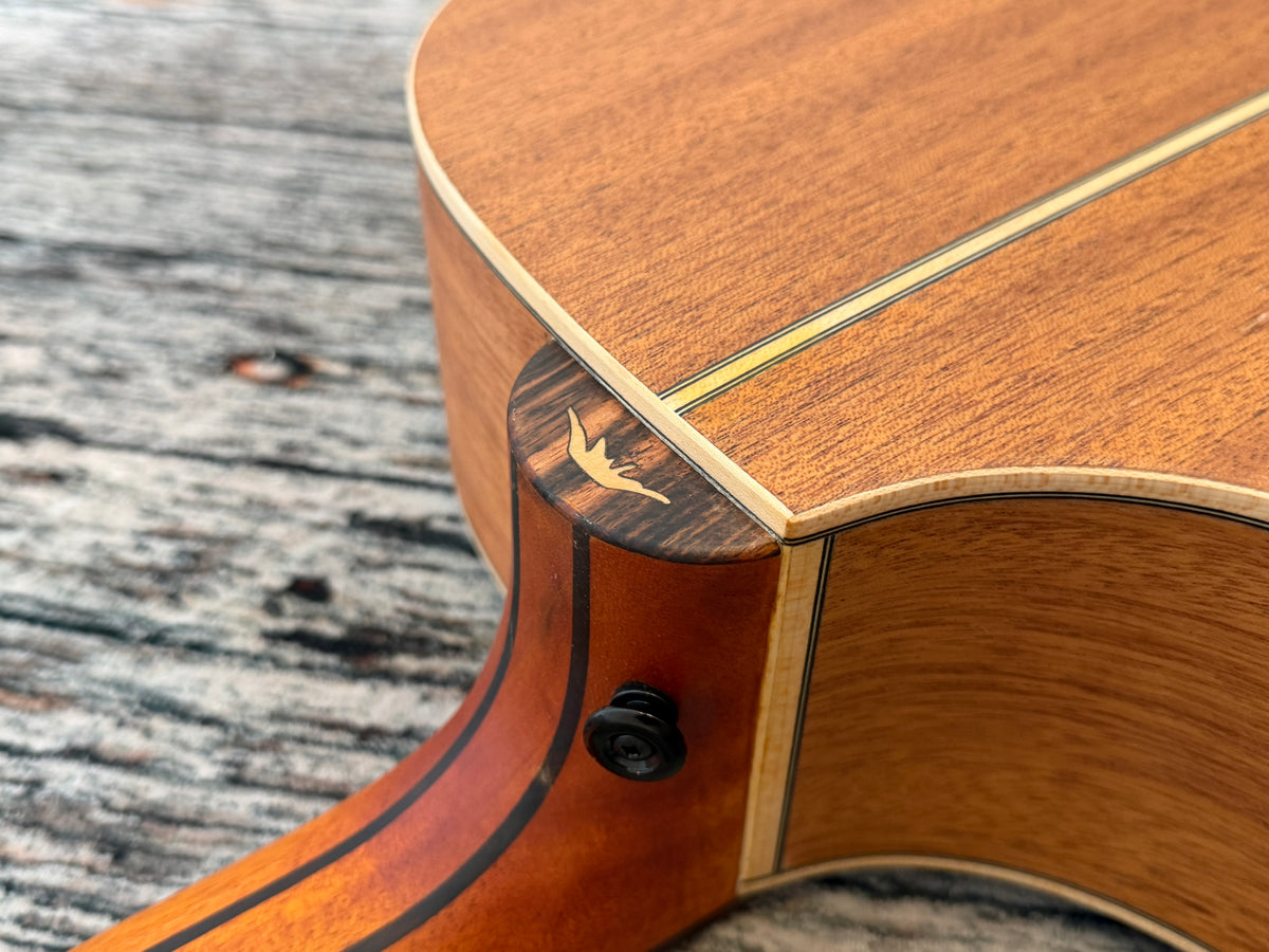 Bromo BAT4CE-12 12 string electro acoustic, with bag