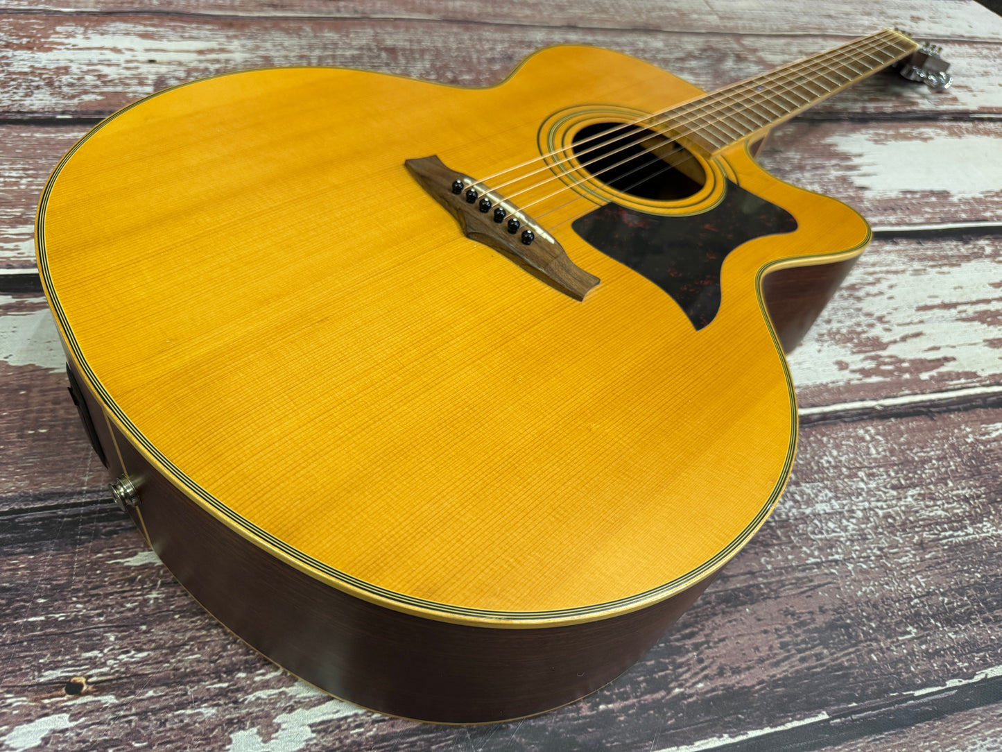 Tanglewood TW-155ST Premier Jumbo acoustic
