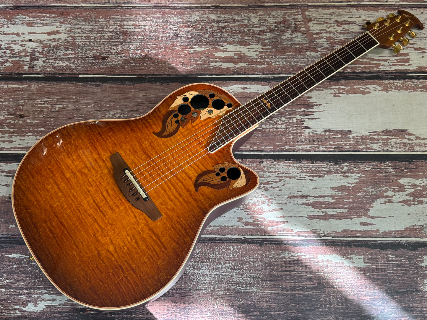 Ovation USA Collectors Series 1998 with Original case