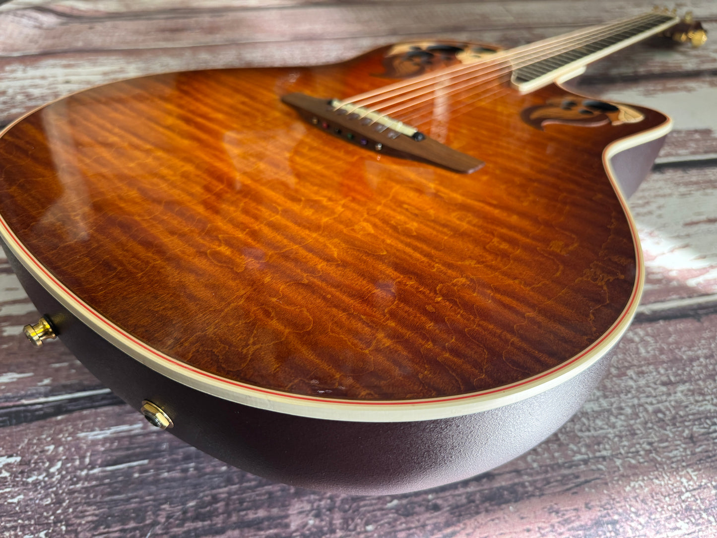 Ovation USA Collectors Series 1998 with Original case