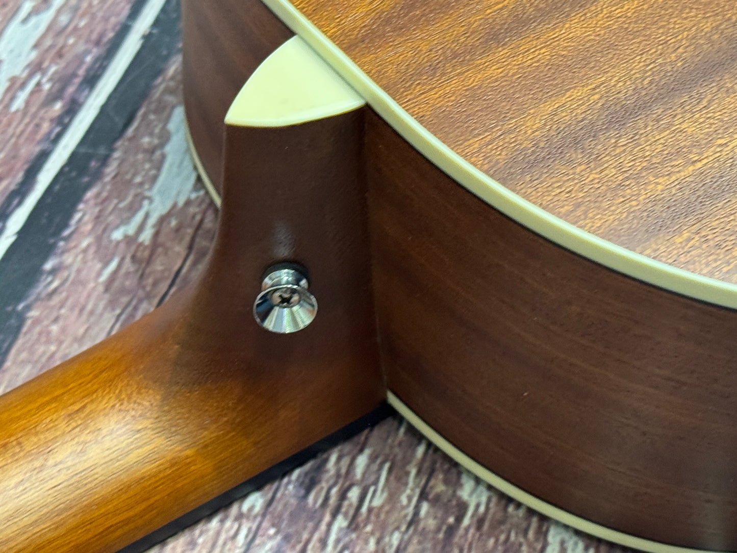 Vintage V180 vintage sunburst parlour acoustic