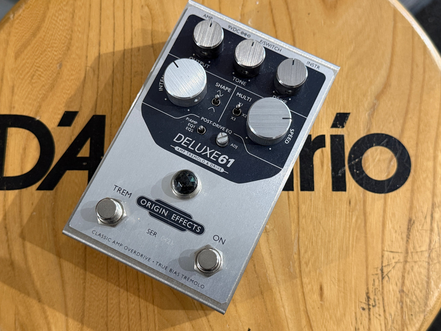 Origin Effects DELUXE61 Amp Tremolo & Drive (Pre-owned)