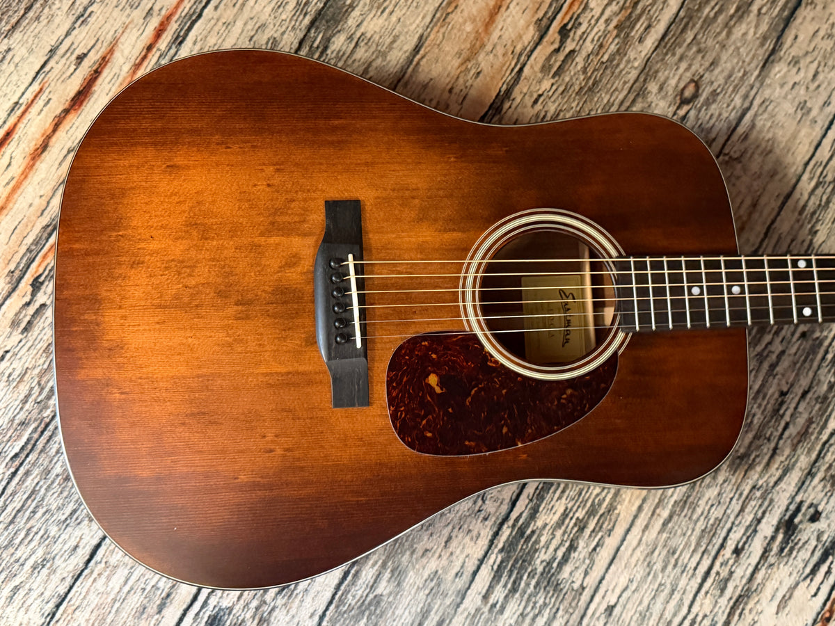 Eastman E1D CLA All solid Dreadnought acoustic & bag