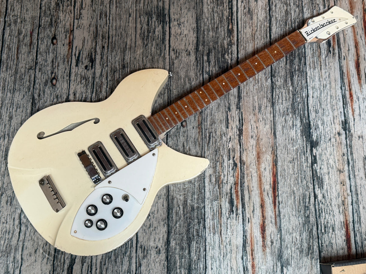 Smashed - 1966 Rickenbacker model 1998 Rose Morris - Pete Townshend The Who