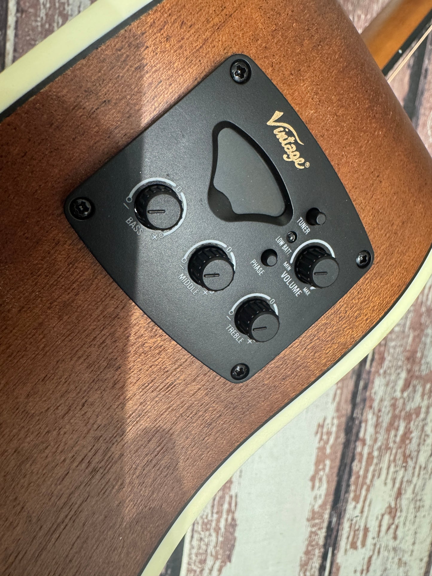 Vintage Historic series VE130VSB electro acoustic.