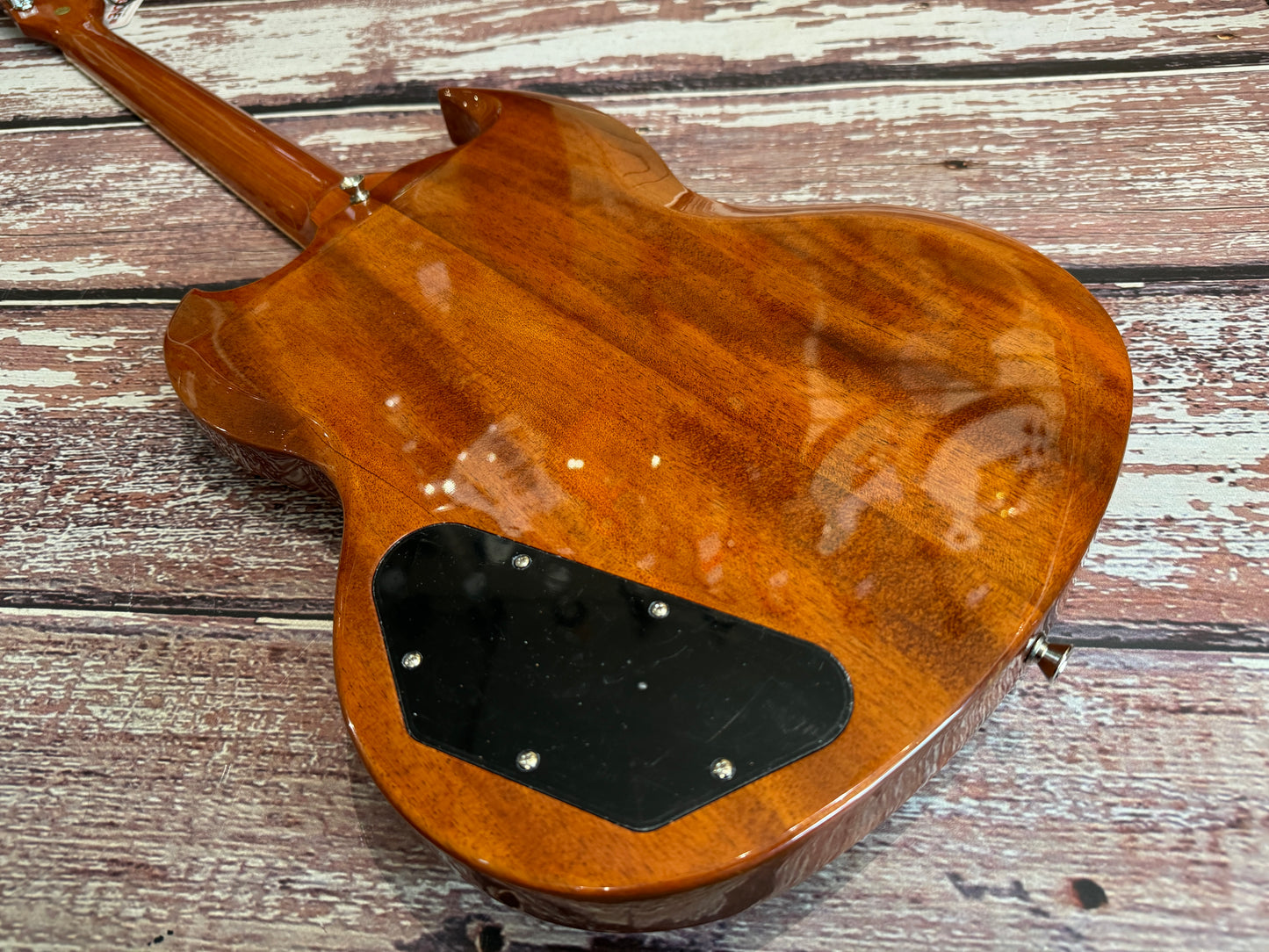 Vintage VS6 (SG) Gloss mahogany RRP £429