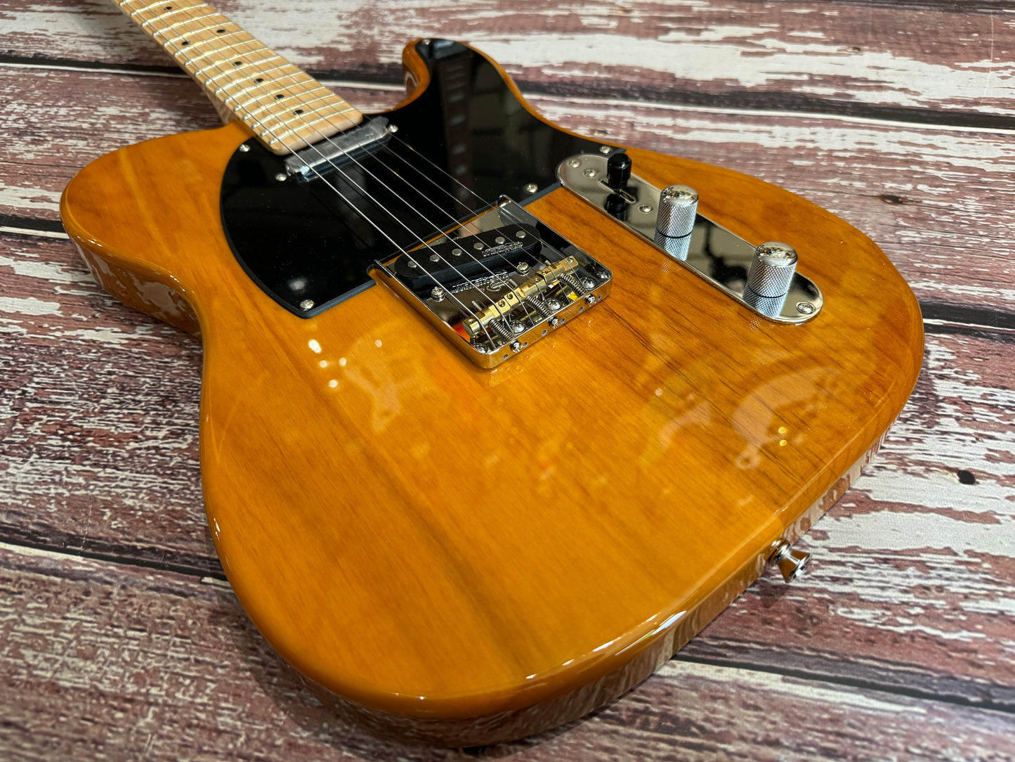 Vintage V52 (Tele) Gloss Butterscotch RRP £449