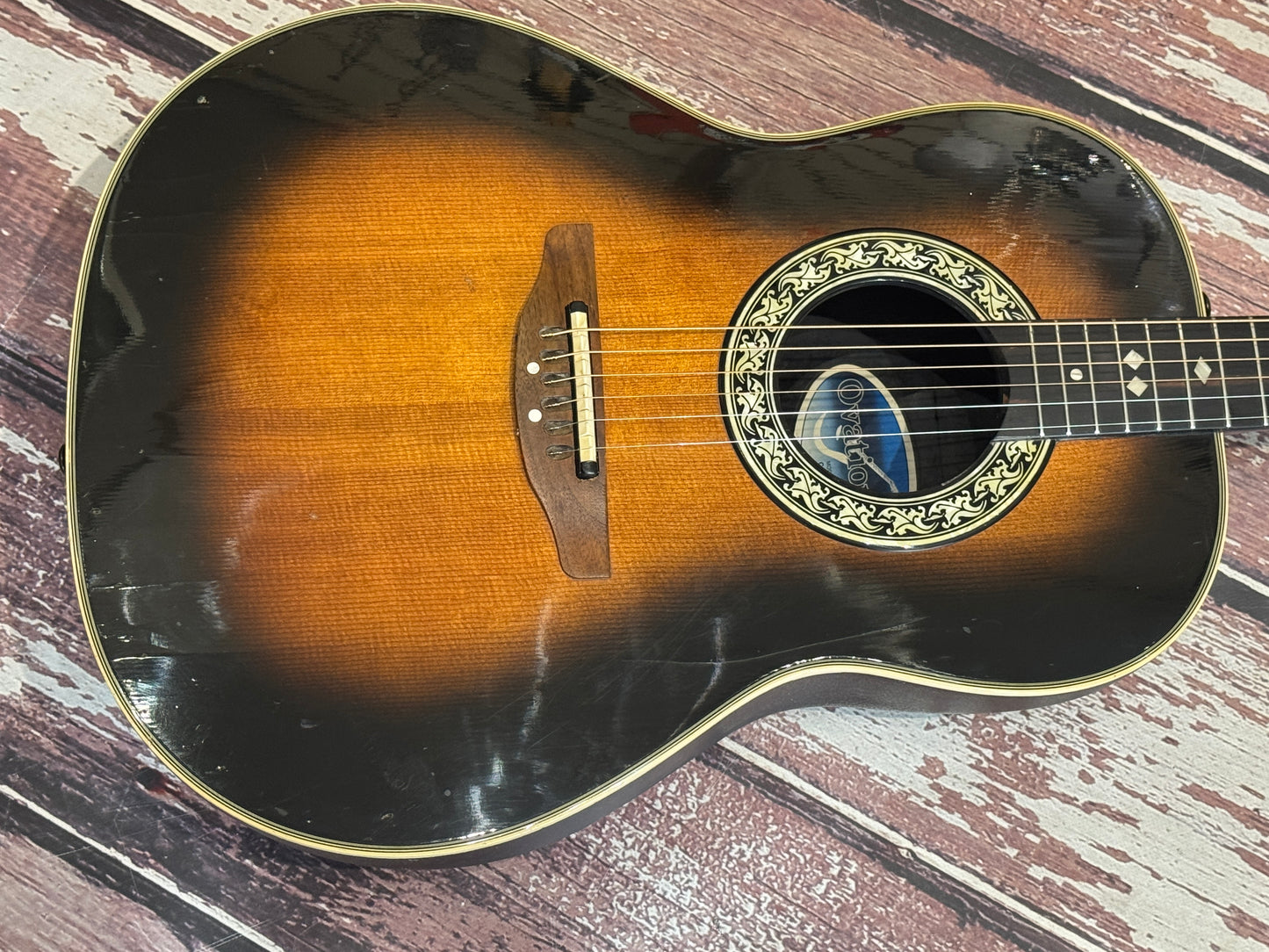 Ovation 1712 USA Custom Balladeer electro with case