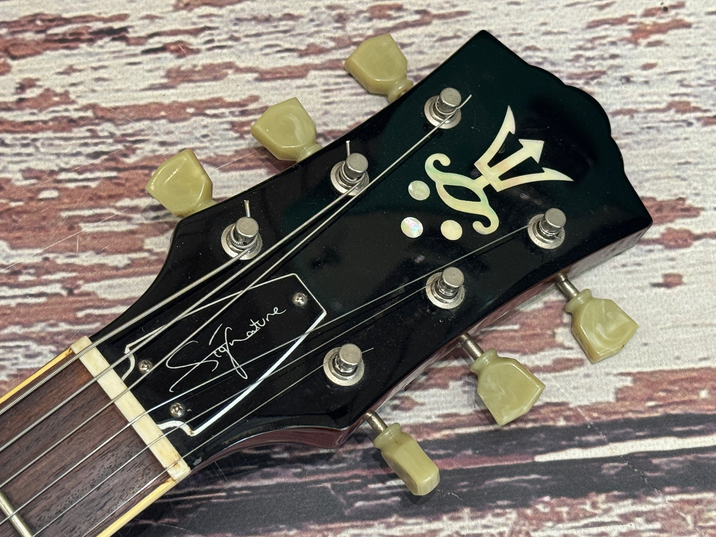 FujiGen Signature STR-1 Les paul 59 - Tanglewood?