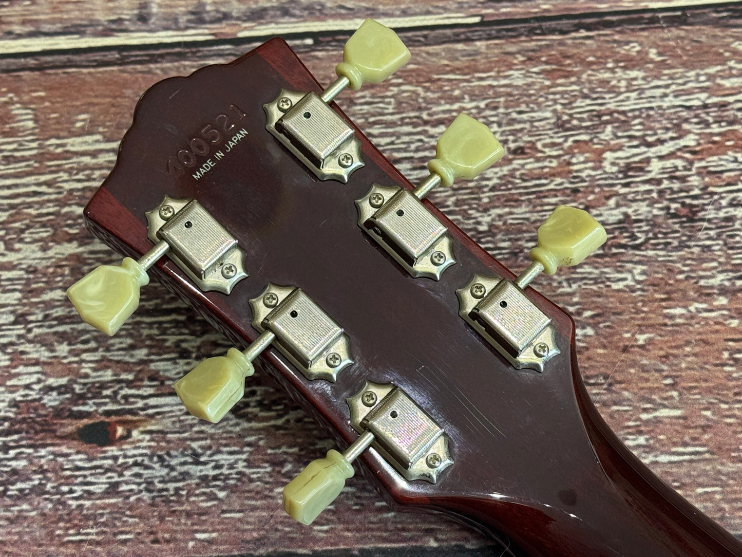 FujiGen Signature STR-1 Les paul 59 - Tanglewood?