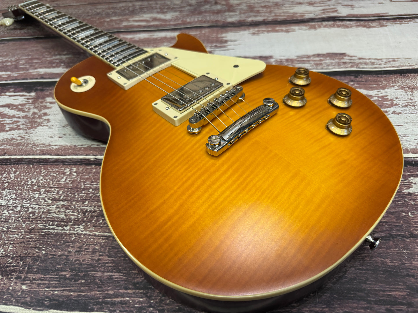 Epiphone Inspired by Gibson Les Paul '59 with case