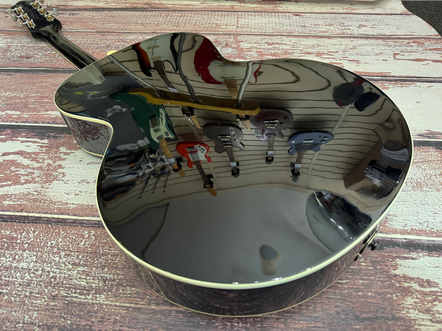 The Loar LH-300 Jazz acoustic