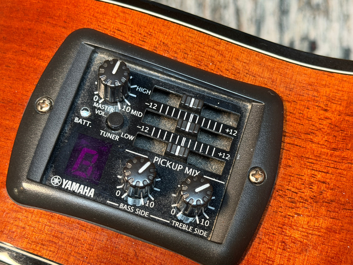 Yamaha NCX700 Electro Acoustic Classical Cutaway
