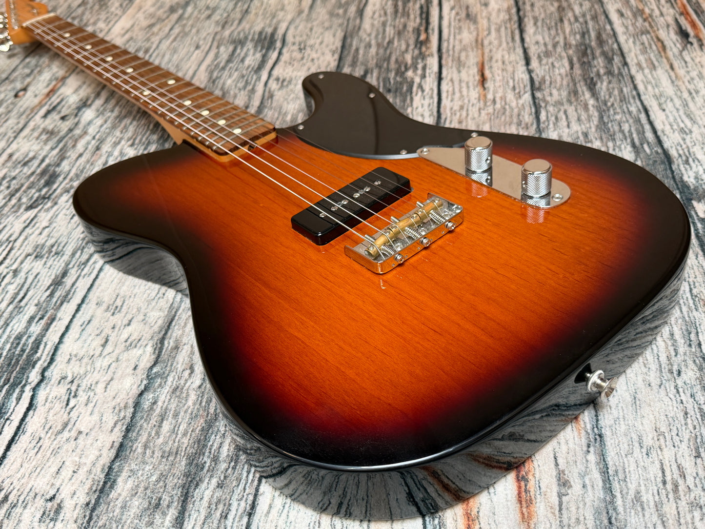 Fender Noventa Telecaster - P90