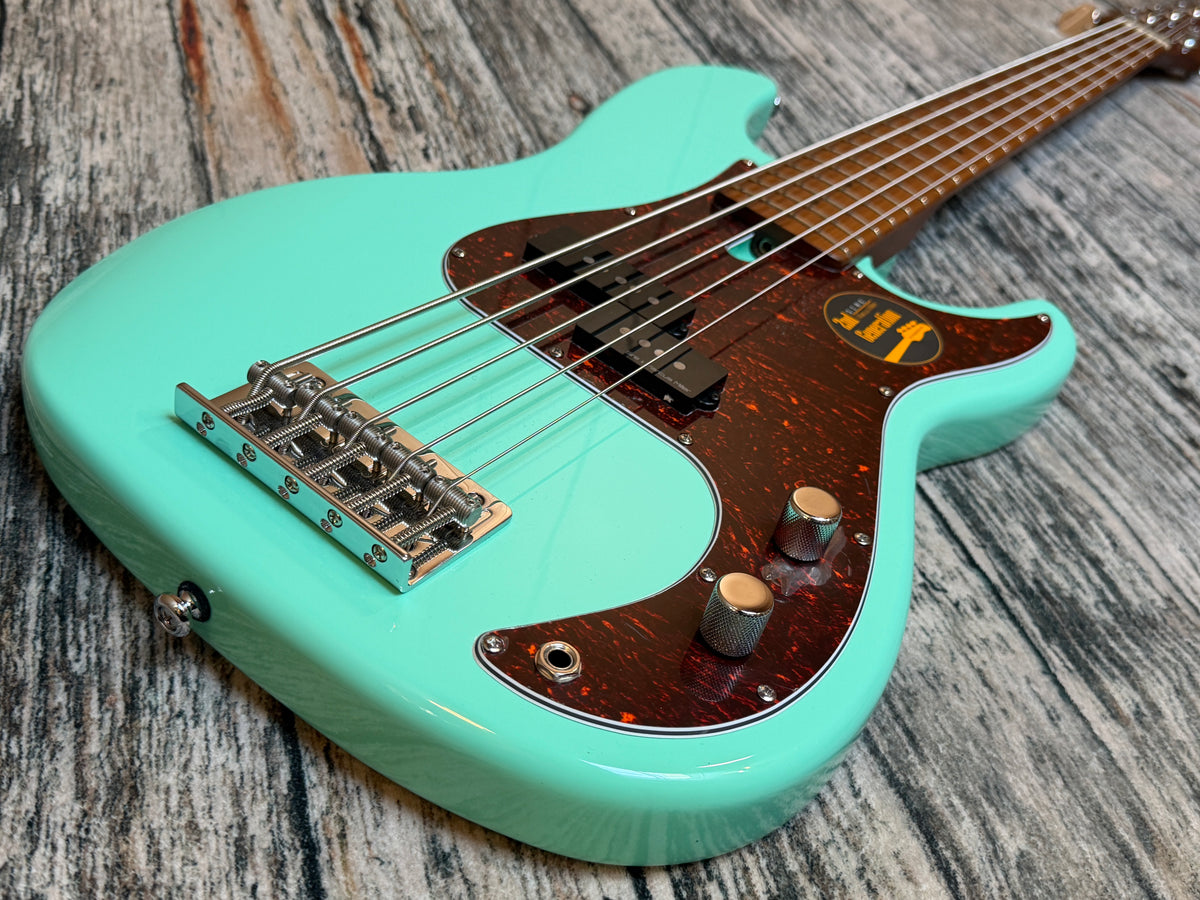 Sire P5 5 String Second Generation. - Mild Green