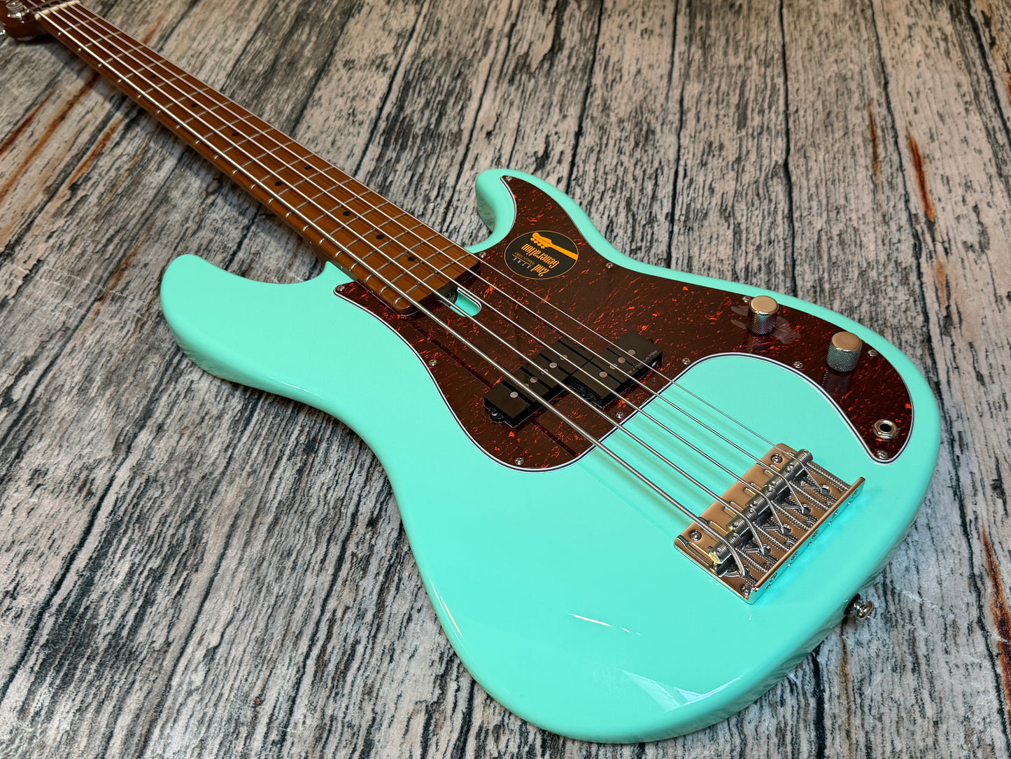 Sire P5 5 String Second Generation. - Mild Green