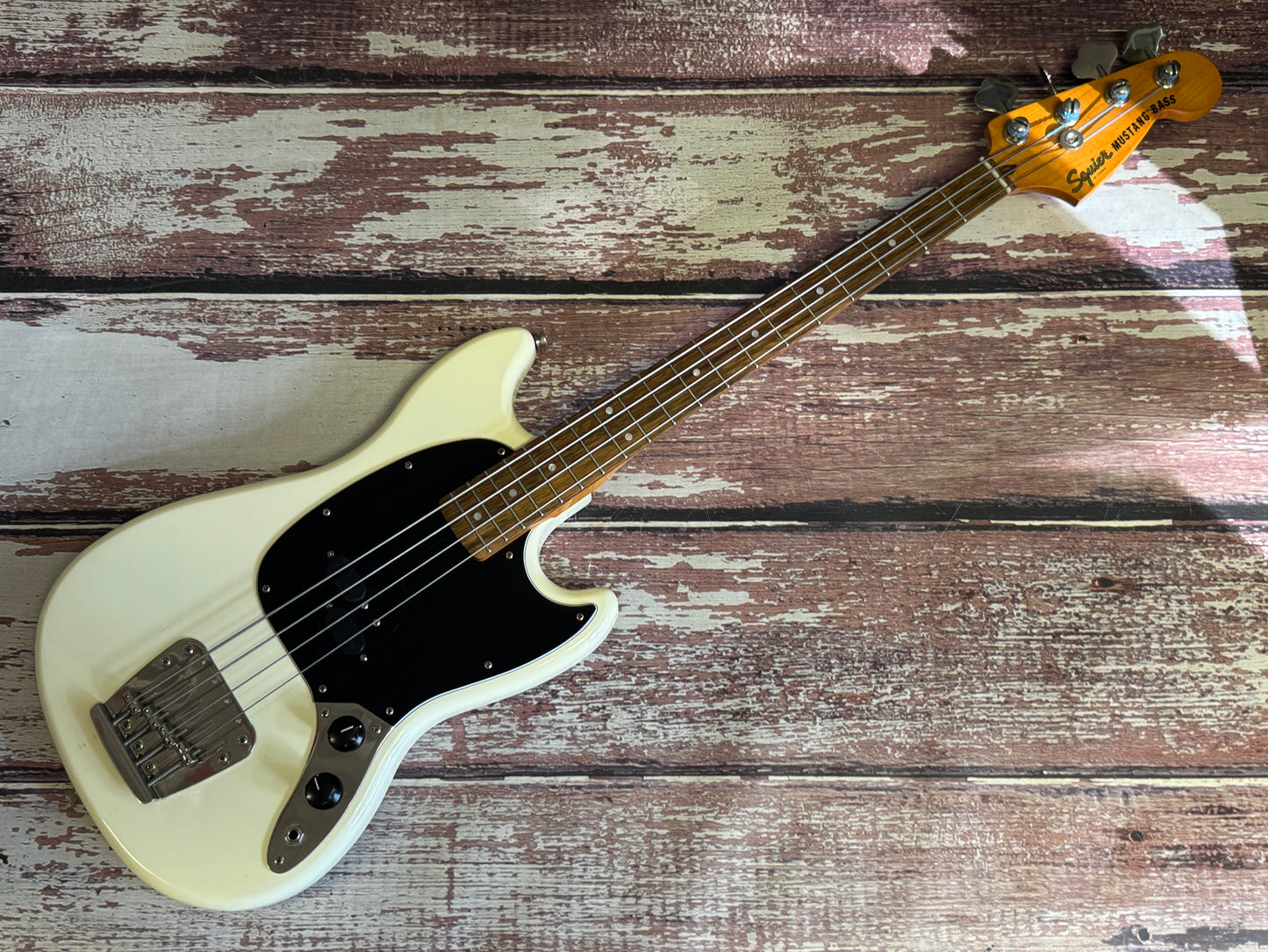Squier classic vibe Mustang short scale bass