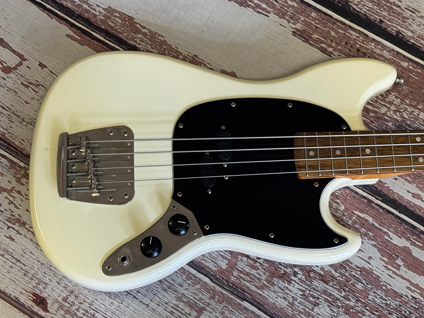 Squier classic vibe Mustang short scale bass