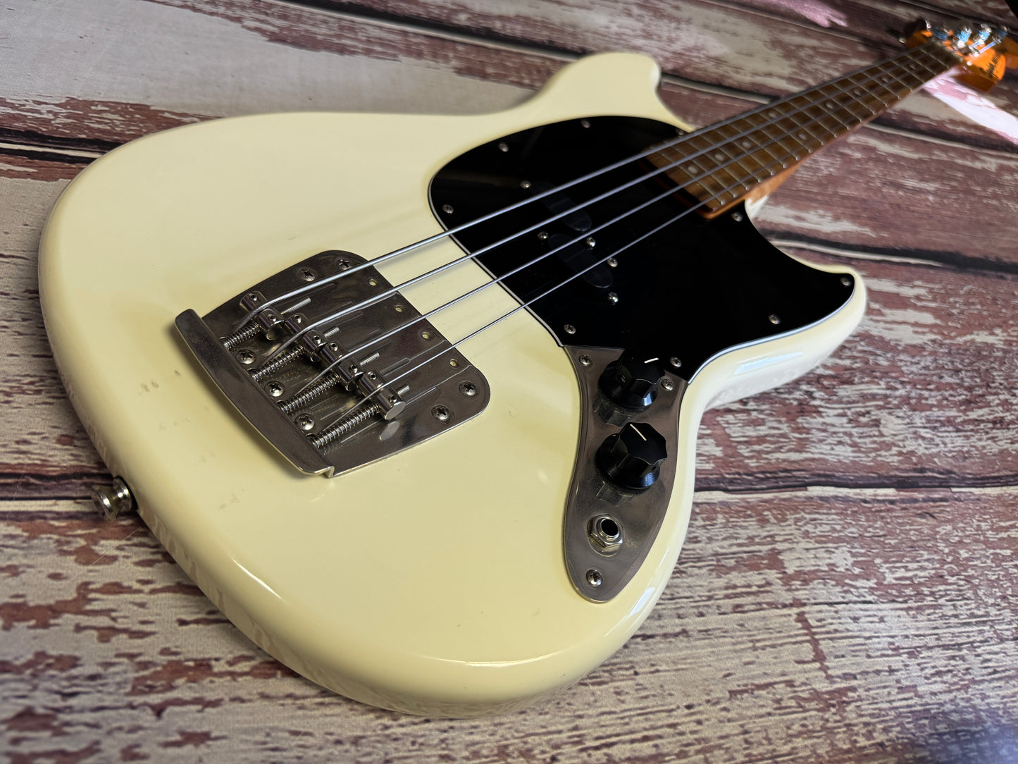 Squier classic vibe Mustang short scale bass