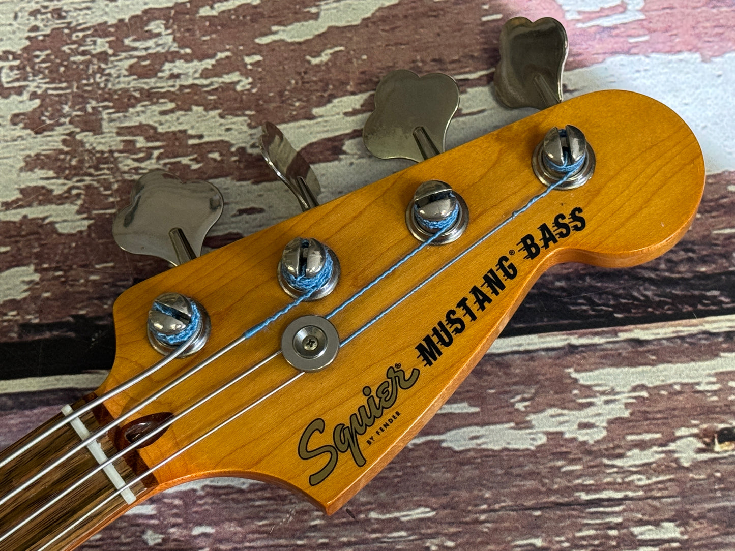 Squier classic vibe Mustang short scale bass