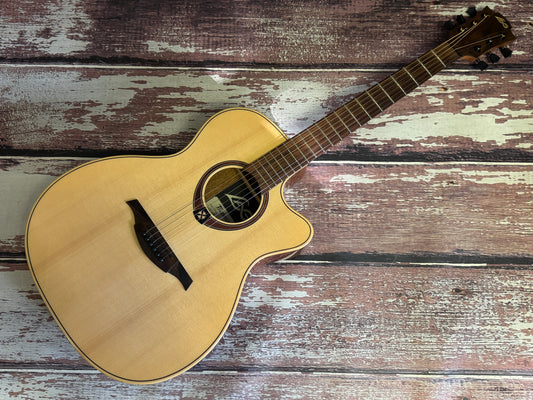 LAG T88 ACE Solid top electro acoustic
