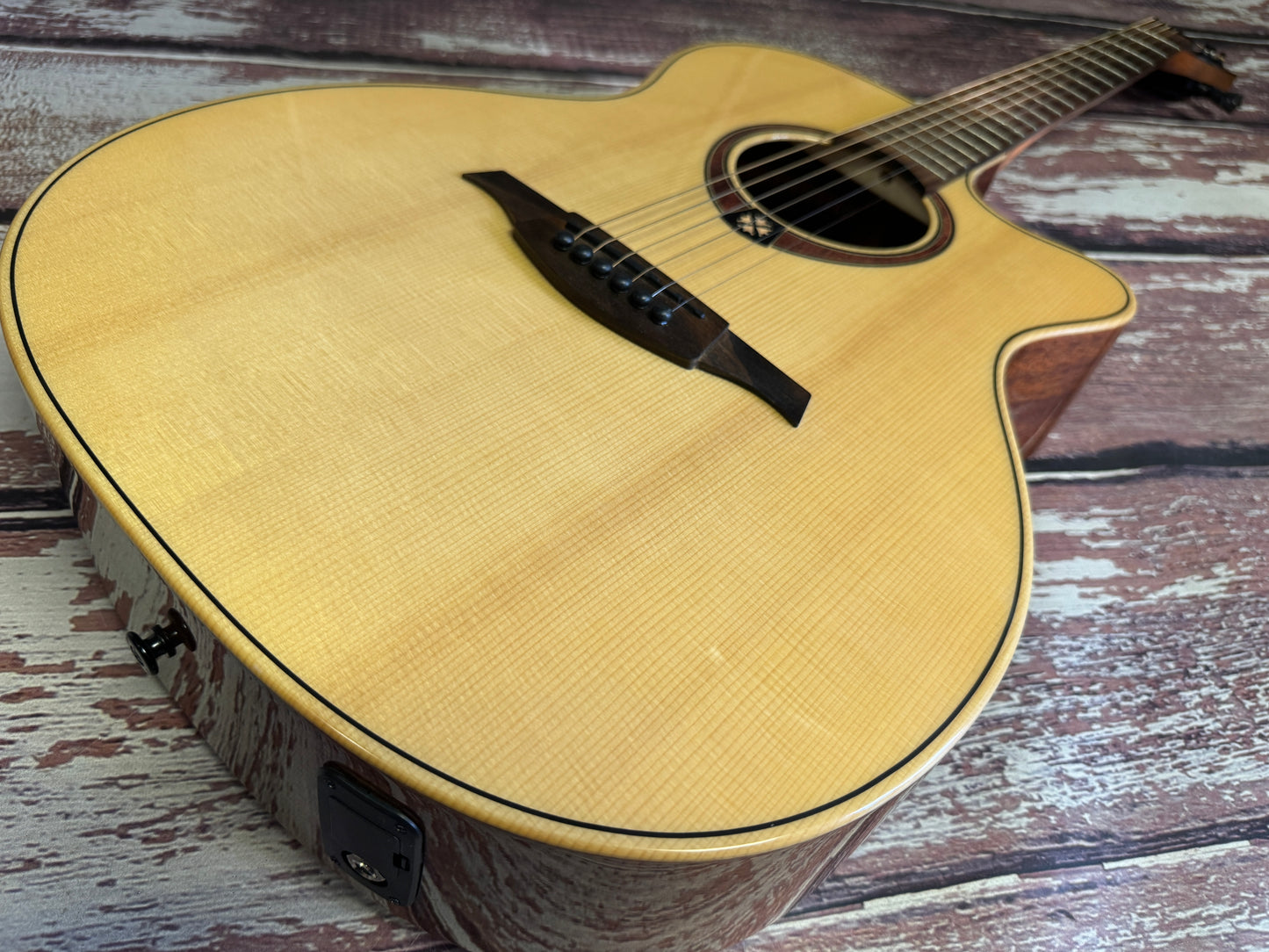 LAG T88 ACE Solid top electro acoustic