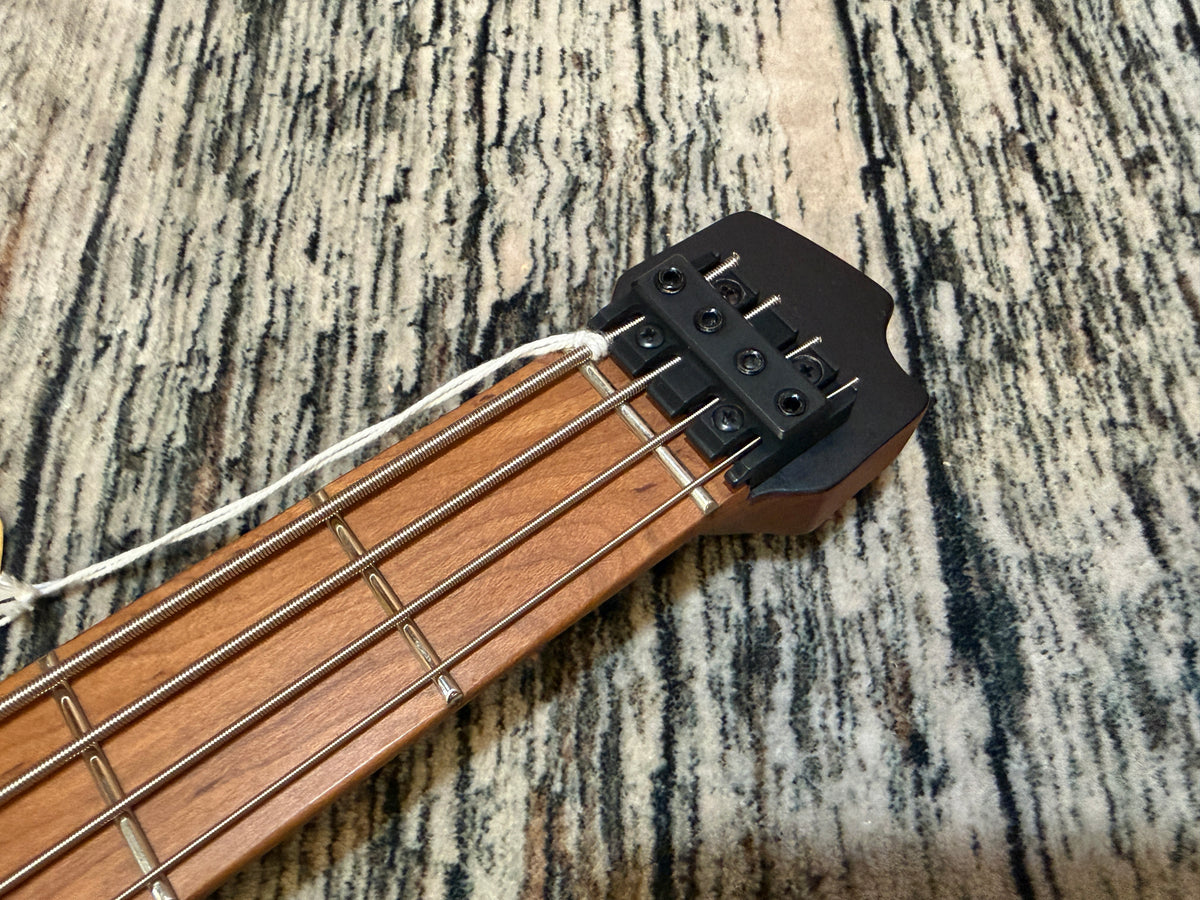 Cort Space 4 Stardust Black headless active bass