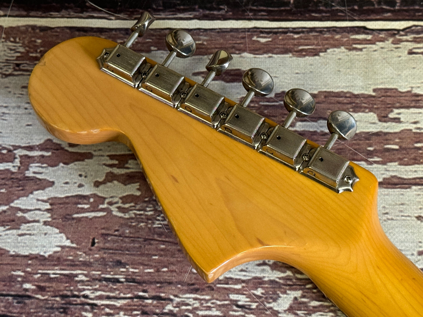 Fender Japan - Jaguar 2000 (66 style)