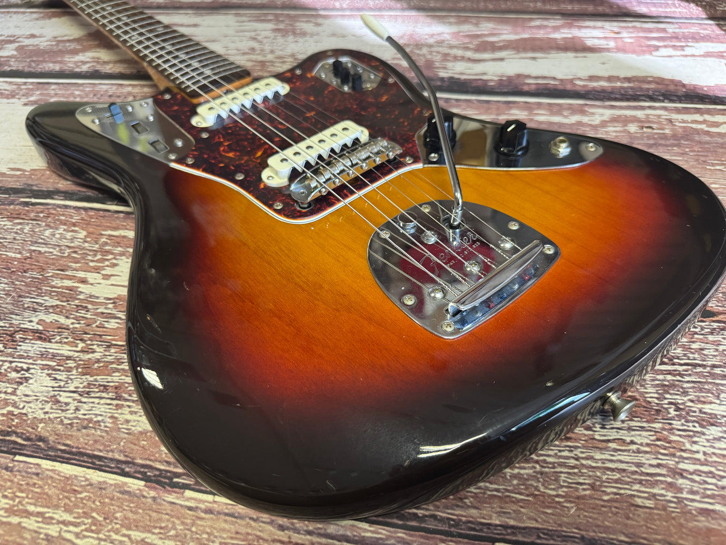 Fender Japan - Jaguar 2000 (66 style)