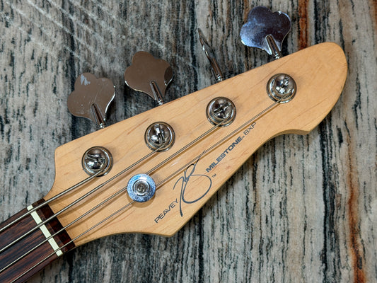 Peavey Milestone Bass