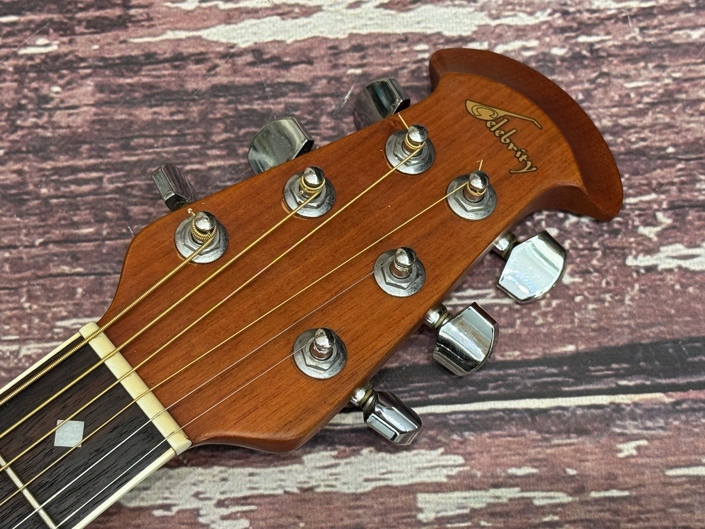 Celebrity CC67 by Ovation Bowl back electro