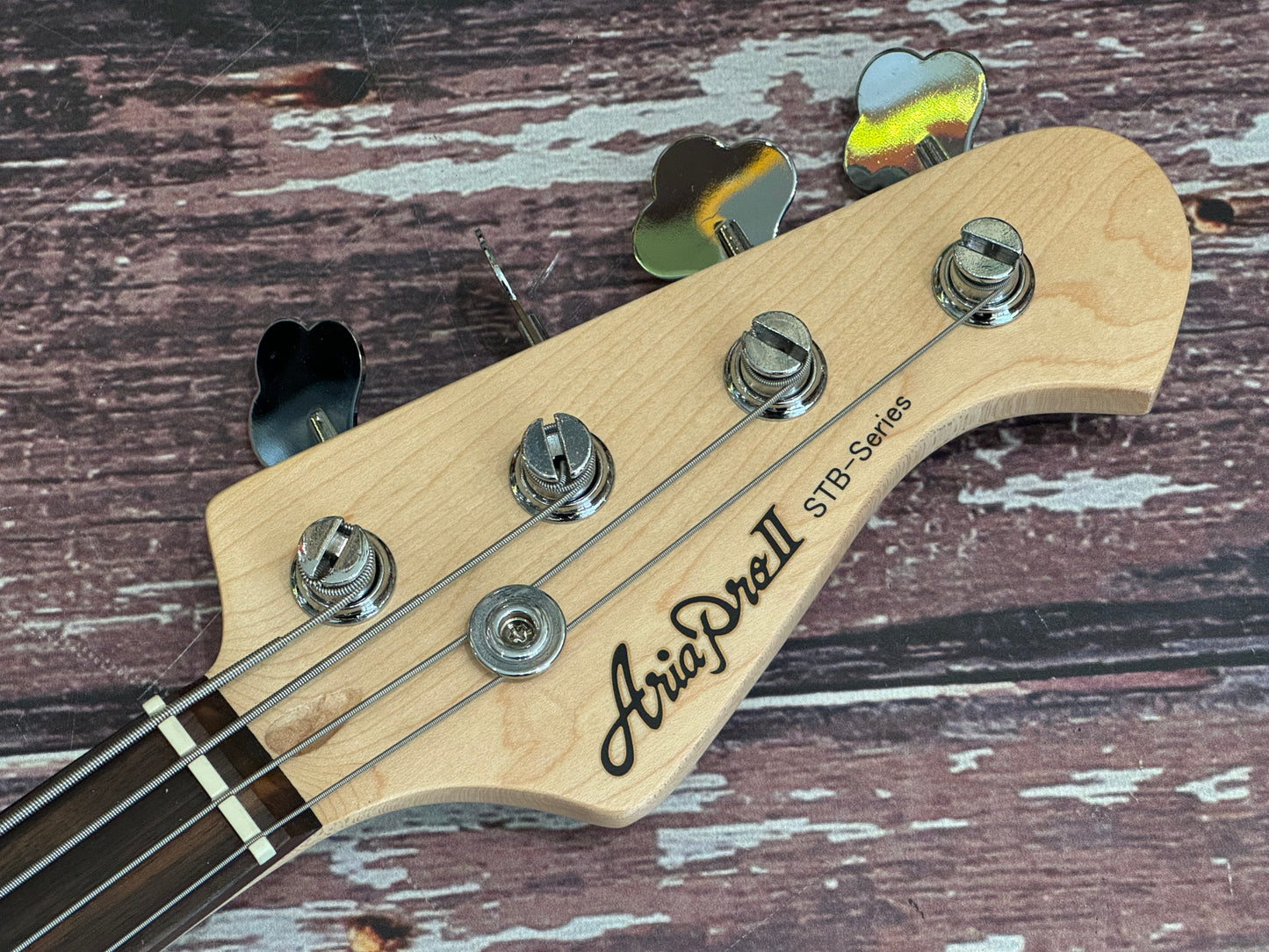 Aria STB JZ Vintage White, rosewood neck