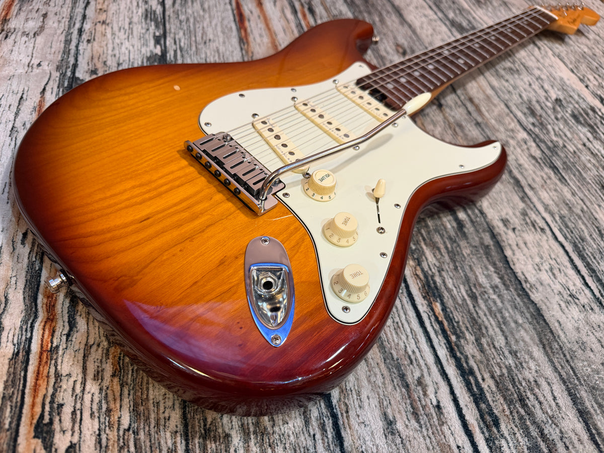 Fender American Elite Stratocaster - Tobacco Sunburst