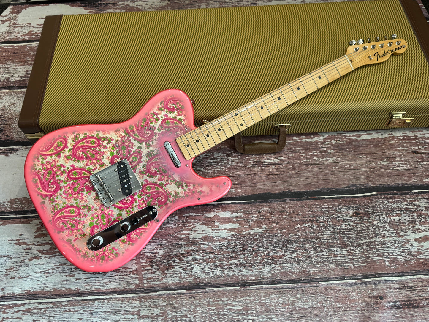 Fender Japan Special run pink paisley Telecaster '68 1999 - 2002