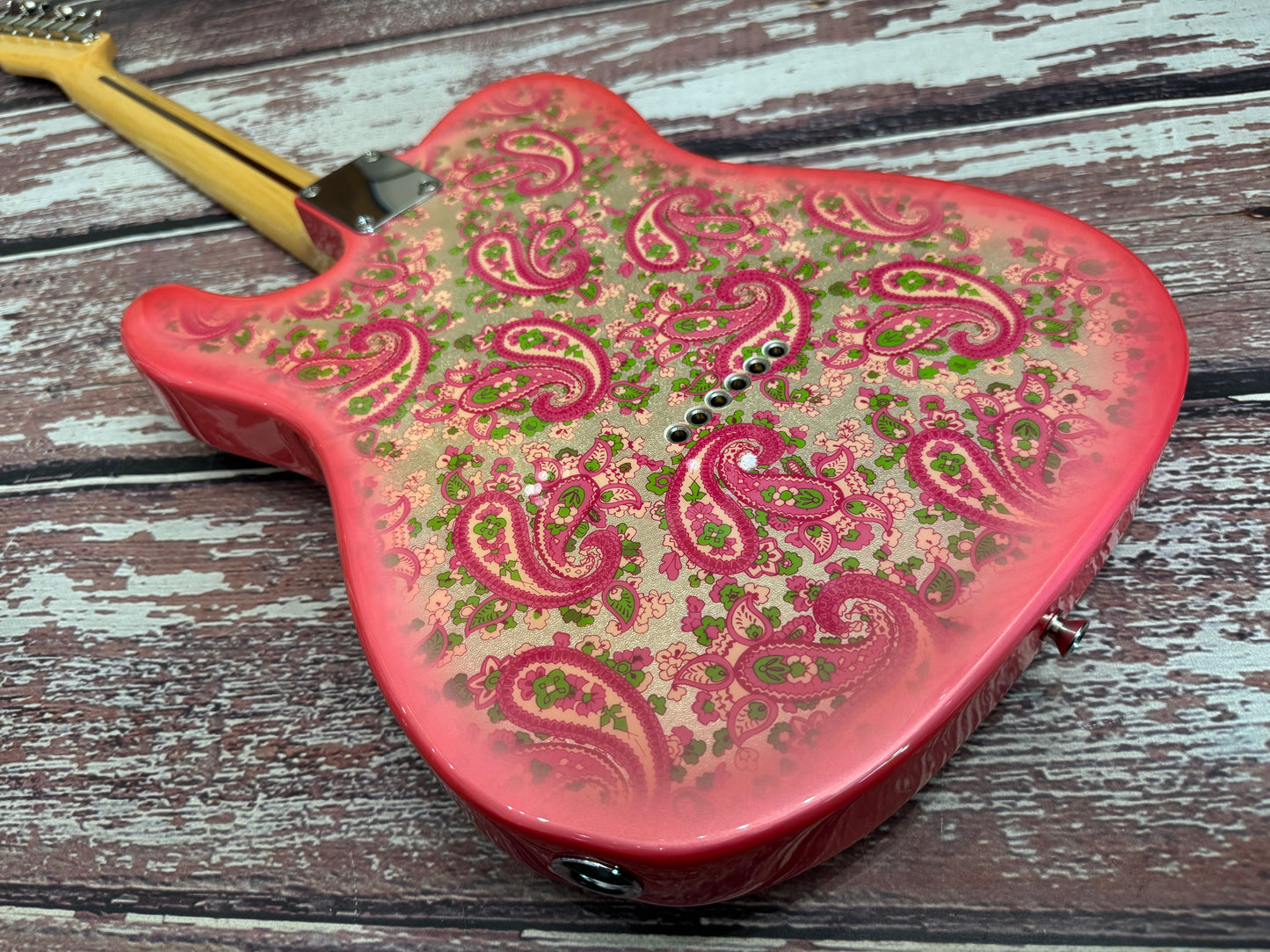 Fender Japan Special run pink paisley Telecaster '68 1999 - 2002