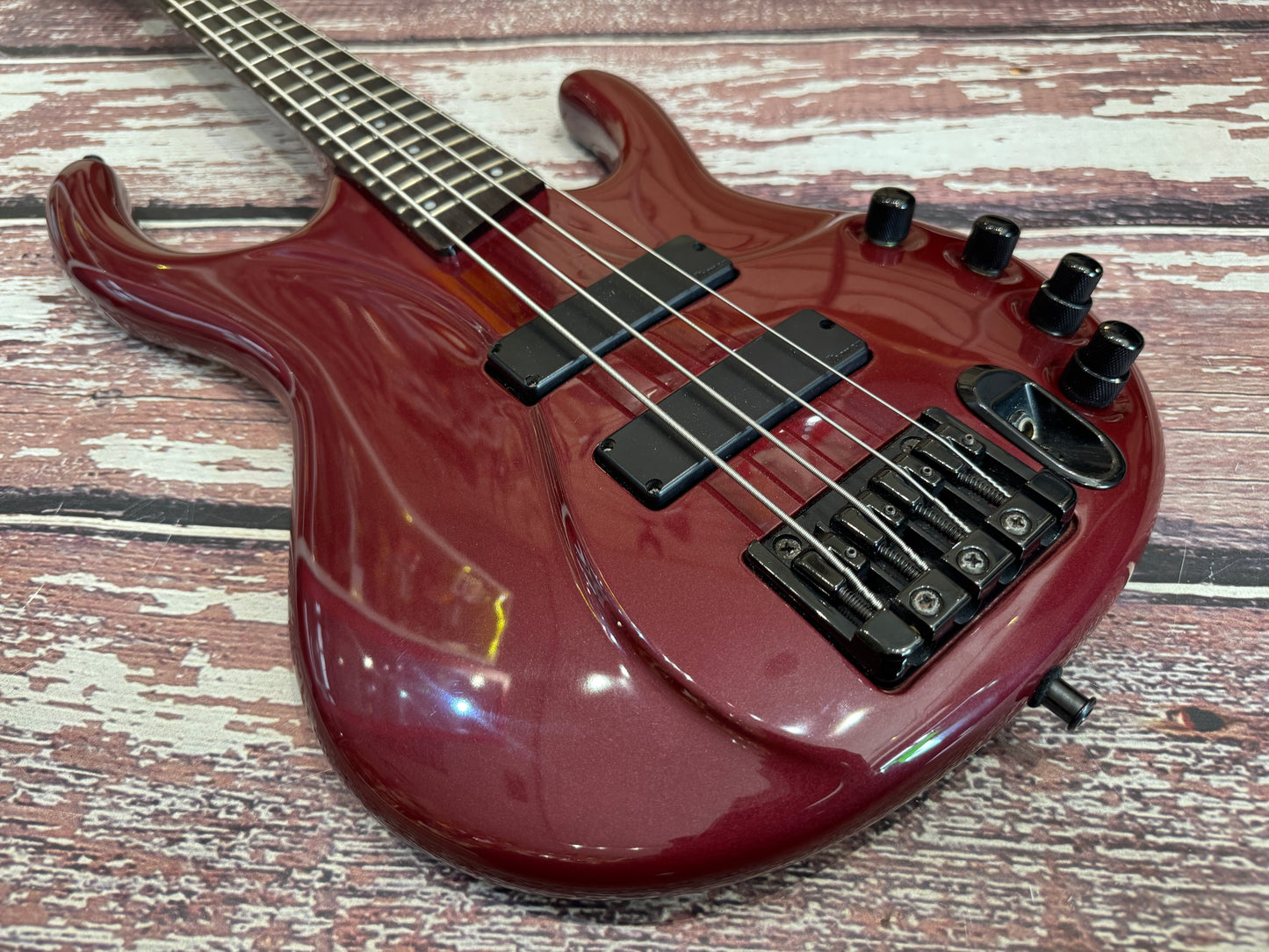 Ibanez Ergodyne 4 EDC400 Active bass