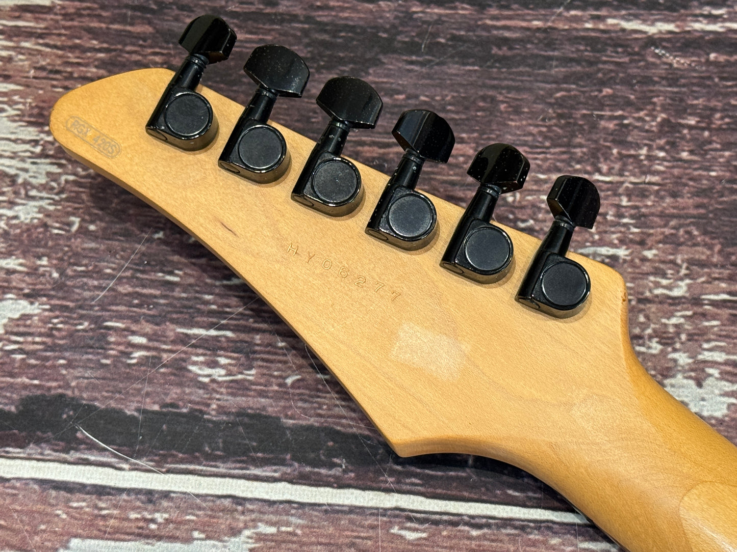 Yamaha RGX420S Double locking tremolo