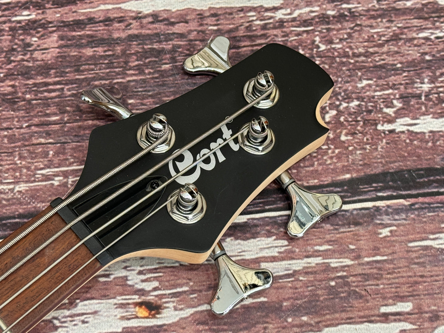 Cort Action P/J Plus - Active bass