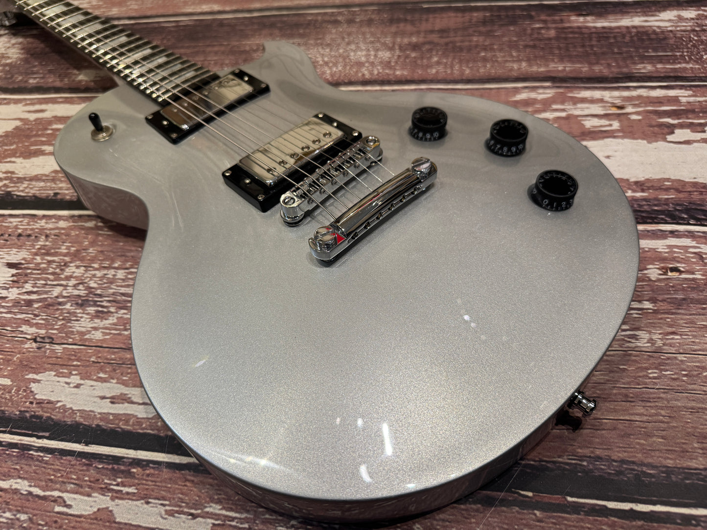 Schecter Diamond Series Solo II Custom with Schecter case - Custom finish
