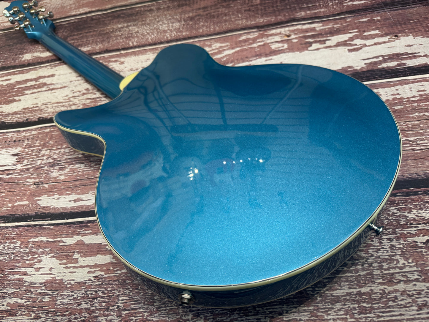 Eastman Romeo LA - Celestine blue, full hollow with OHSC & COA